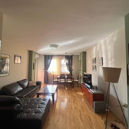 Cozy, Modern Apartment In The Center Of The City! Skopje Esterno foto